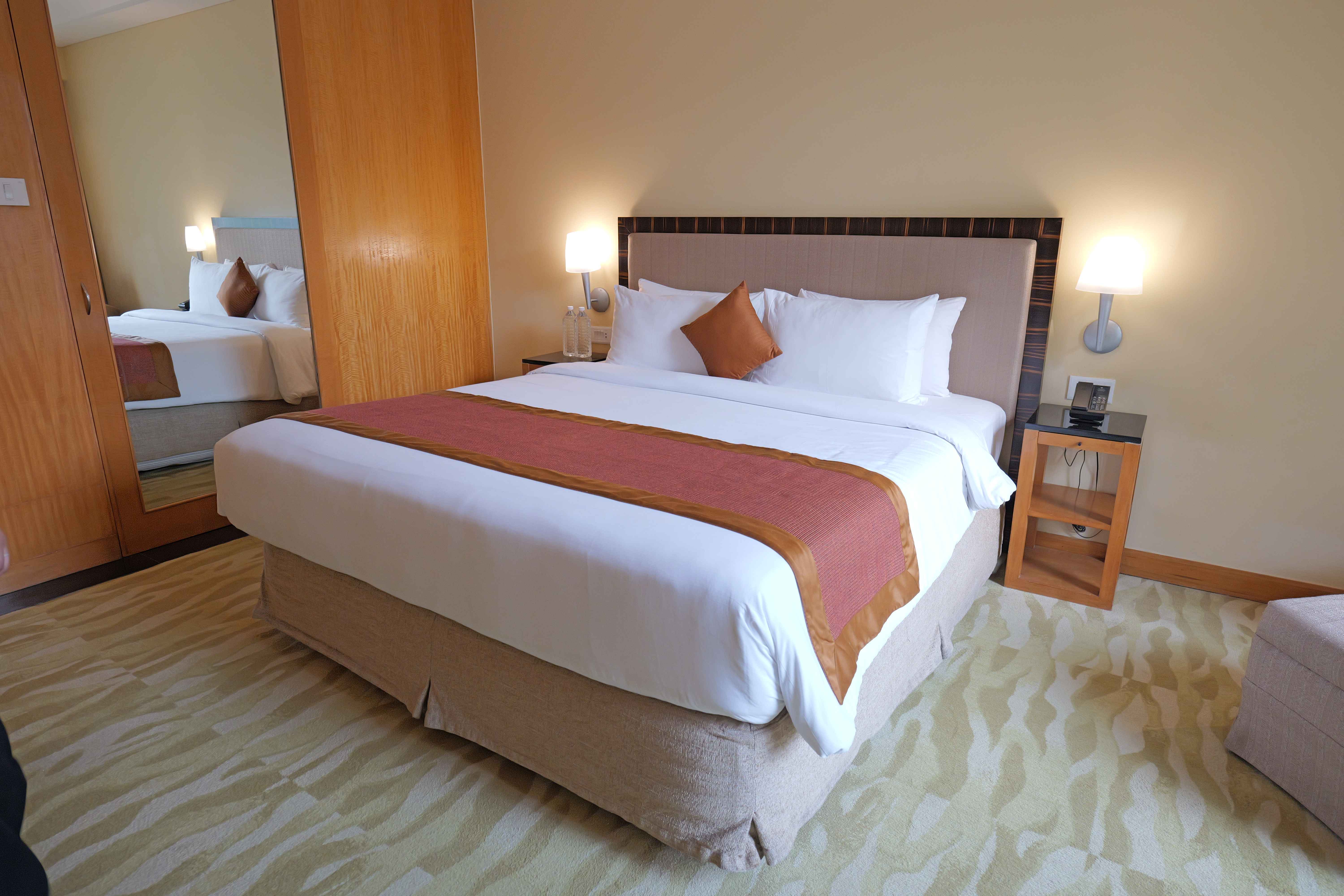 Hotels With Bathtub in Delhi